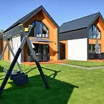 2 Bedroom Amazing In Vakantiehuis Białogóra
